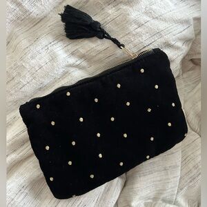 Sézane Velvet Pouch